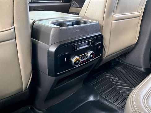 Used 2018 Ford Expedition Limited AWD/4WD image 34