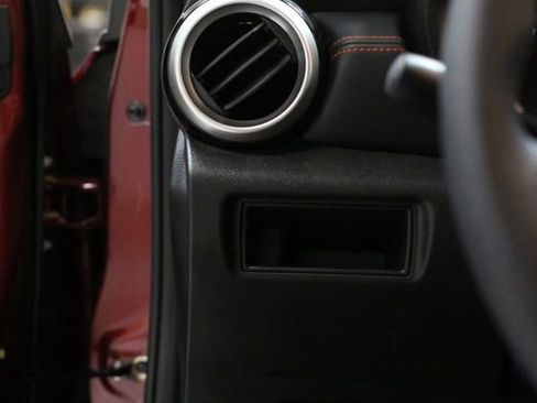 New 2025 Nissan Versa SV image 10