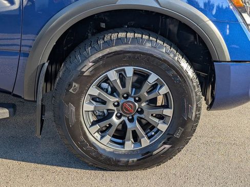 Used 2024 Nissan Titan PRO-4X w/ Pro-4x Convenience Package image 9