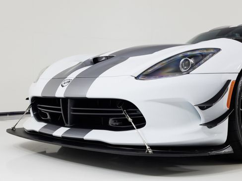 Used 2016 Dodge Viper ACR w/ Extreme Aero Package RWD image 66