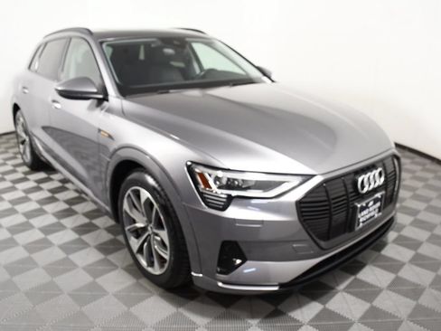 Used 2021 Audi e-tron Premium w/ Black Optic Package AWD/4WD image 9