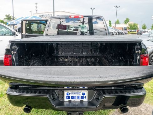 Used 2015 RAM 1500 Express AWD/4WD image 15