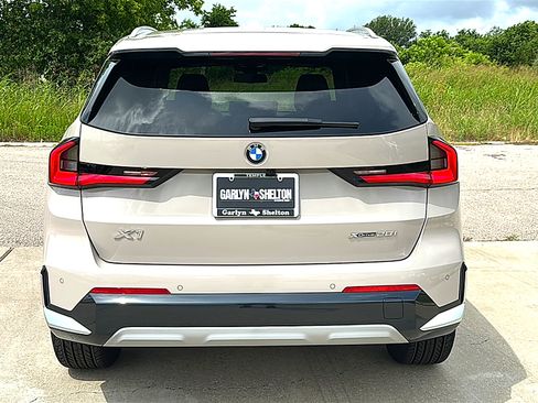 New 2026 BMW X1 xDrive28i w/ Convenience Package AWD/4WD image 7