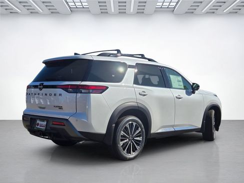 New 2026 Nissan Pathfinder Platinum w/ Accent Package AWD/4WD image 4