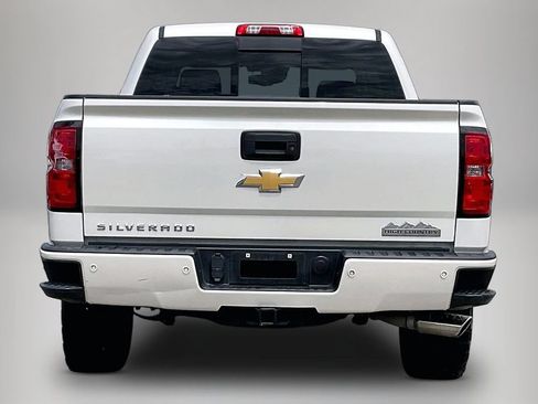 Used 2015 Chevrolet Silverado 1500 High Country w/ High Country Premium Package AWD/4WD image 6