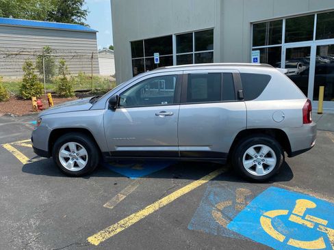 Used 2017 Jeep Compass Sport w/ Power Value Group FWD image 14
