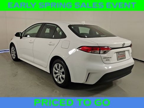 Used 2024 Toyota Corolla LE image 5