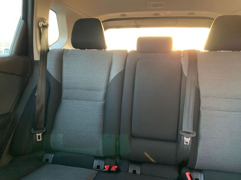 Used 2022 Nissan Rogue SV image 39