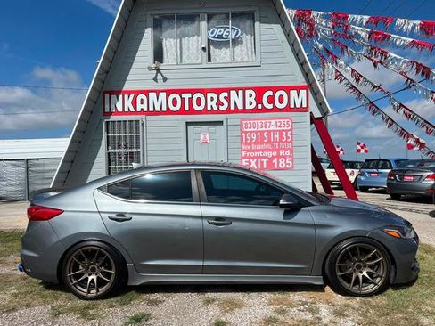 Used 2018 Hyundai Elantra Sport FWD image 33