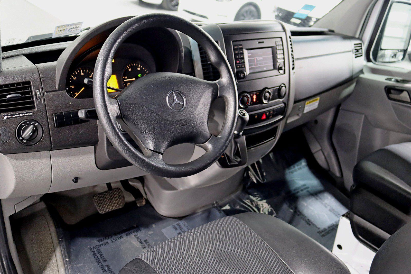 Used 2017 Mercedes-Benz Sprinter 3500 image 12