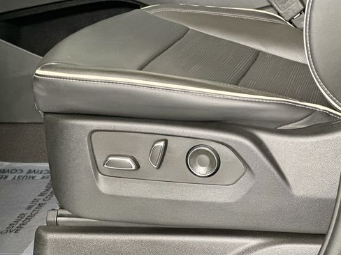 Used 2024 Cadillac Escalade ESV Sport w/ Touring Package AWD/4WD image 19
