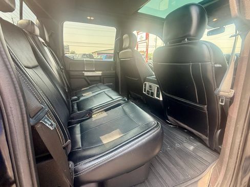 Used 2018 Ford F150 Lariat w/ Equipment Group 502A Luxury AWD/4WD image 15