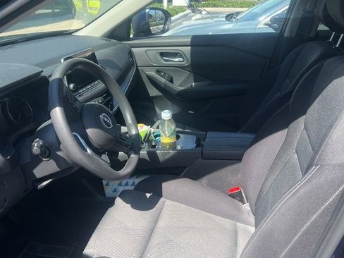 Certified 2024 Nissan Rogue SV image 5