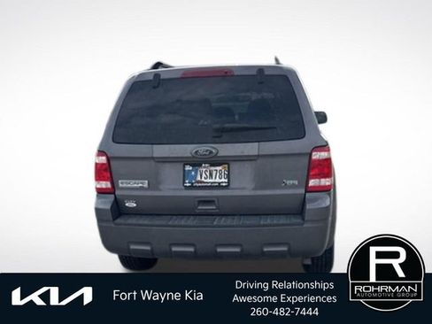 Used 2010 Ford Escape XLT AWD/4WD image 5
