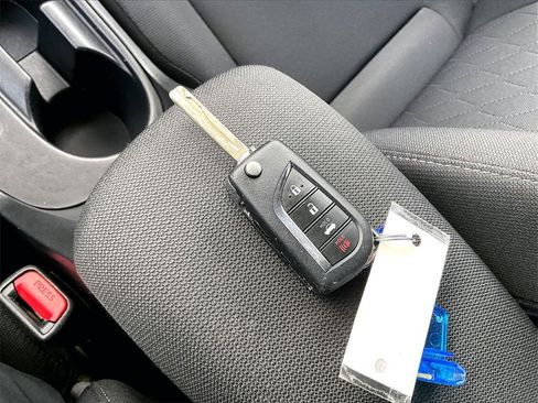 Used 2023 Toyota Corolla LE image 27