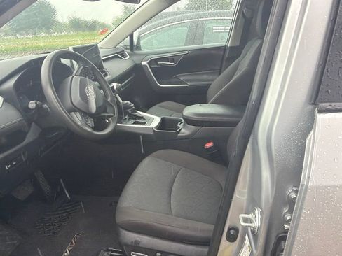 Used 2024 Toyota RAV4 XLE FWD image 2