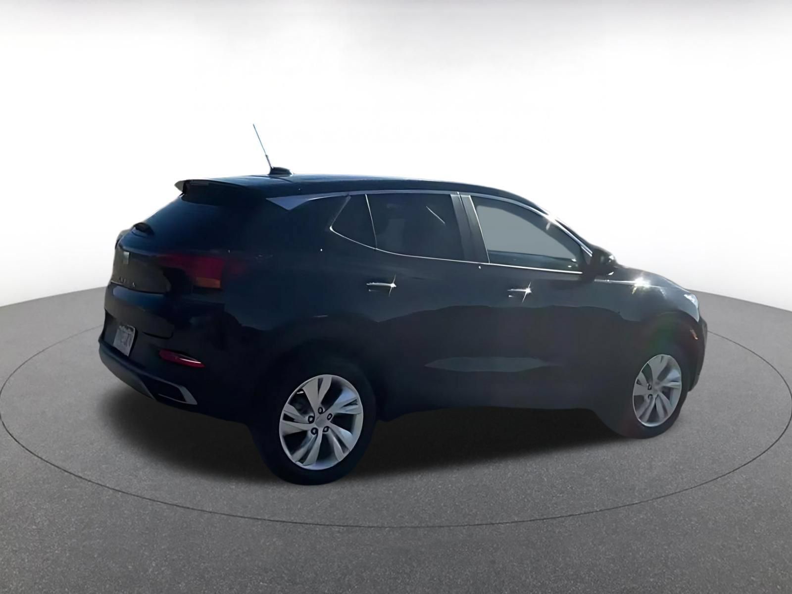 Used 2025 Buick Encore GX Preferred AWD/4WD image 12