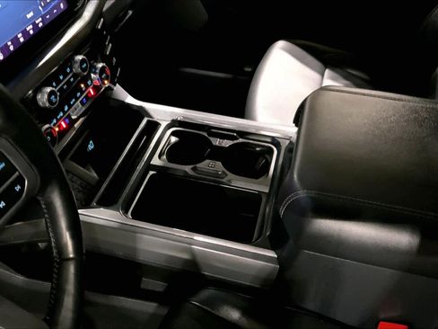 Used 2024 Ford F250 Lariat image 17