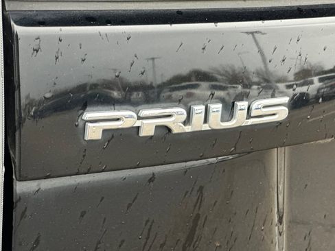 Used 2015 Toyota Prius Three image 48