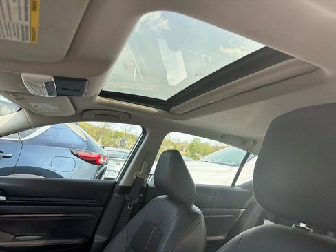 Used 2020 Nissan Altima 2.5 SR w/ Premium Package FWD image 23