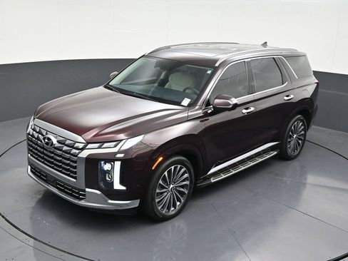 Used 2024 Hyundai Palisade Calligraphy image 17