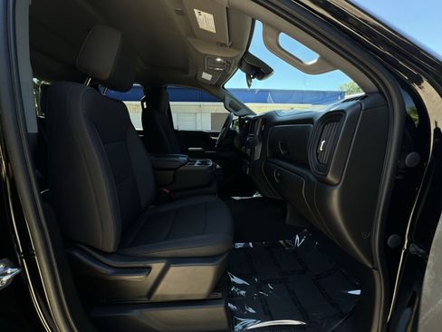 Used 2022 Chevrolet Silverado 1500 Custom AWD/4WD image 32