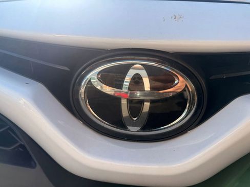 Used 2021 Toyota Camry SE image 29