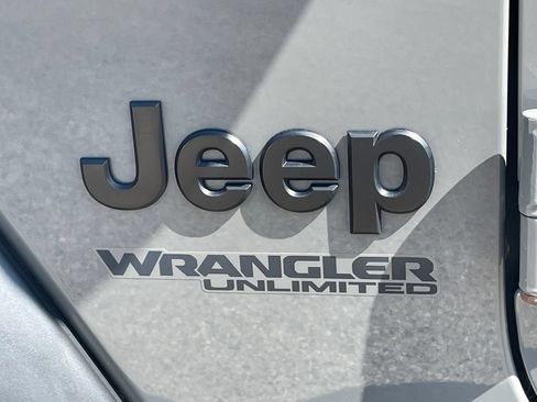 Used 2021 Jeep Wrangler Unlimited Sport AWD/4WD image 18