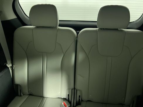Used 2022 Kia Sorento EX w/ Panoramic Sunroof Package FWD image 29