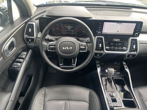 Used 2022 Kia Sorento SX image 18
