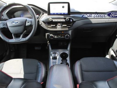 Used 2025 Ford Escape ST-Line FWD image 15