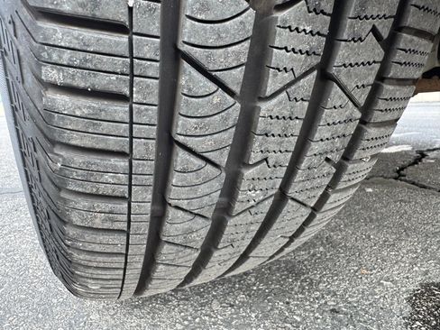 Used 2020 Land Rover Range Rover Velar S image 10