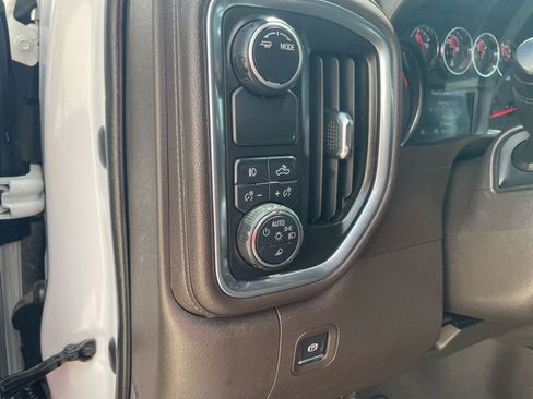 Used 2020 Chevrolet Silverado 1500 RST w/ Texas Edition RWD image 24