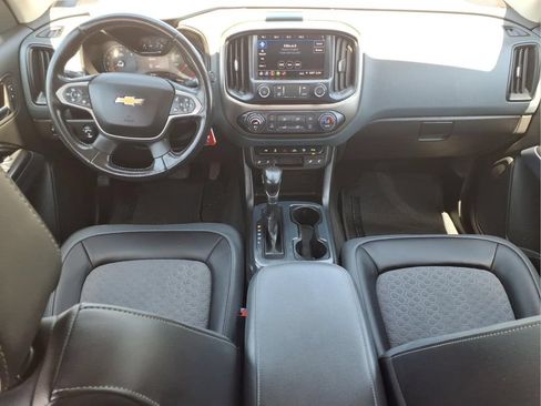 Used 2022 Chevrolet Colorado Z71 AWD/4WD image 18