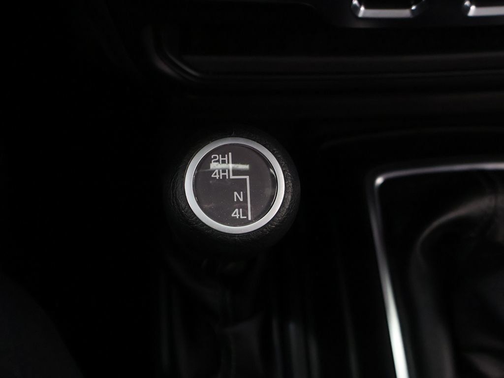 Used 2026 Jeep Wrangler Sport AWD/4WD image 40