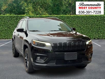 Used 2023 Jeep Cherokee Altitude Lux