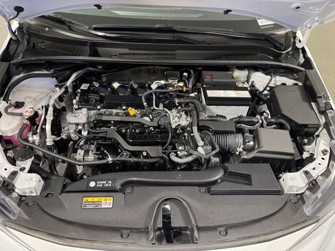 Certified 2024 Toyota Corolla SE w/ SE Premium Package FWD image 9