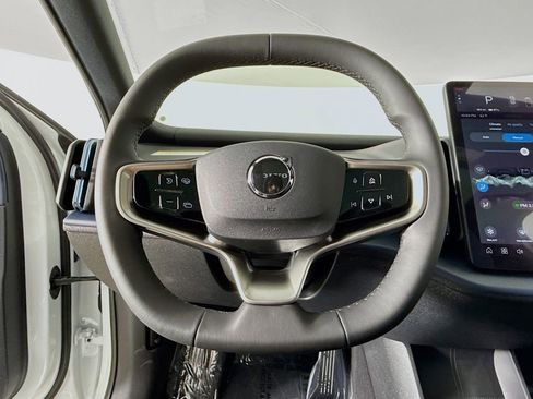 New 2026 Volvo EX30 Plus w/ Protection Package Premier image 10