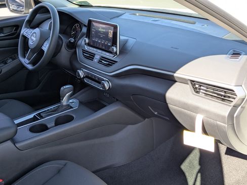 New 2025 Nissan Altima 2.5 S image 23