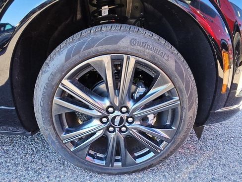 Used 2025 Cadillac Optiq Sport 2 w/ LPO, Floor Liner Package image 4