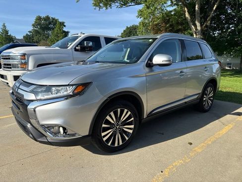 Used 2020 Mitsubishi Outlander SEL AWD/4WD image 3