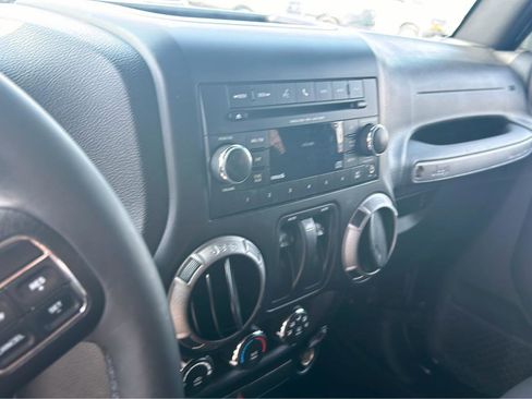 Used 2015 Jeep Wrangler Sport w/ Quick Order Package 24S image 8