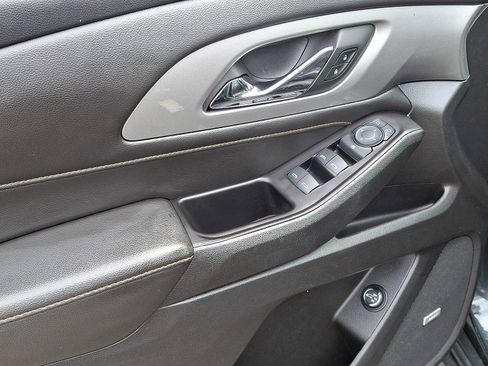Certified 2018 Chevrolet Traverse LT w/ LPO, Floor Liner Package image 13