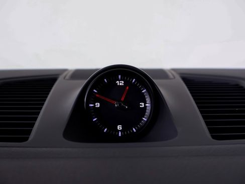 Certified 2023 Porsche Cayenne Coupe image 17