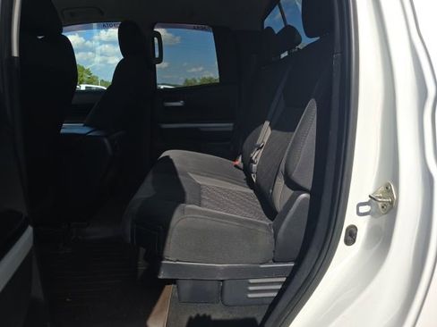 Used 2017 Toyota Tundra SR5 image 19