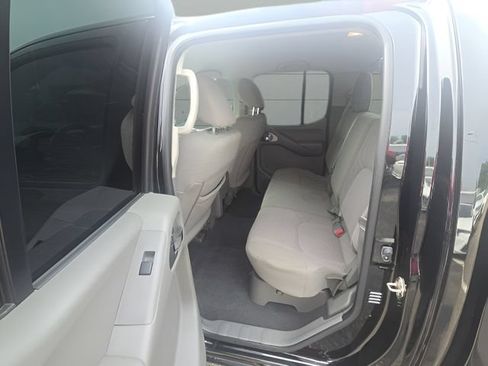 Used 2019 Nissan Frontier SV w/ Value Truck Package RWD image 9