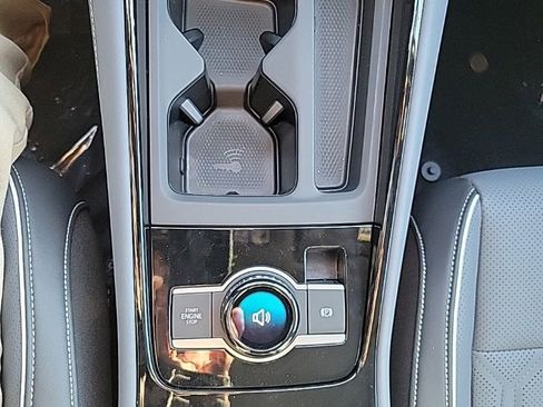 New 2026 Volkswagen Tiguan SEL R-Line image 9