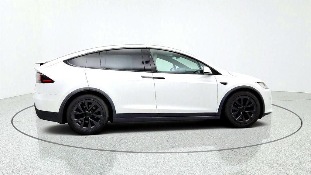 Used 2022 Tesla Model X AWD/4WD image 4