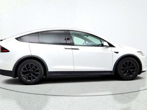 Used 2022 Tesla Model X AWD/4WD image 4