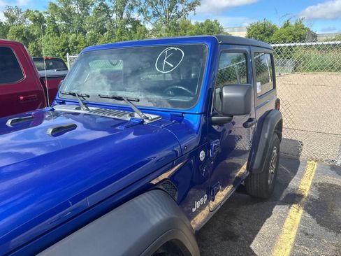 Used 2020 Jeep Wrangler Sport AWD/4WD image 12
